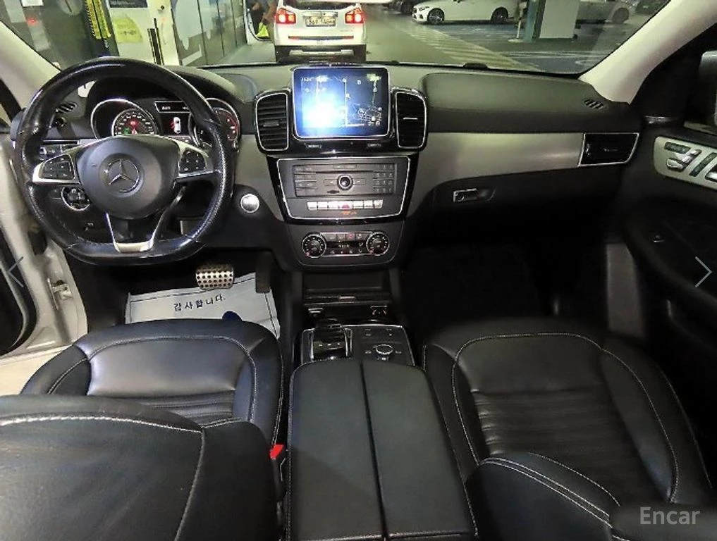 Mercedes-Benz GLE 350 AMG* LINE* HARMON* KARDON* ПОДГРЕВ* КАМЕРА* , снимка 8 - Автомобили и джипове - 55046027