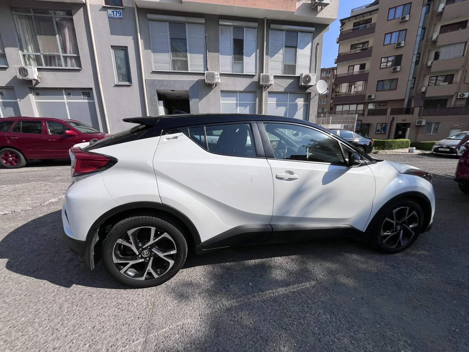 Toyota C-HR 2.0 бензин, снимка 4 - Автомобили и джипове - 55411712