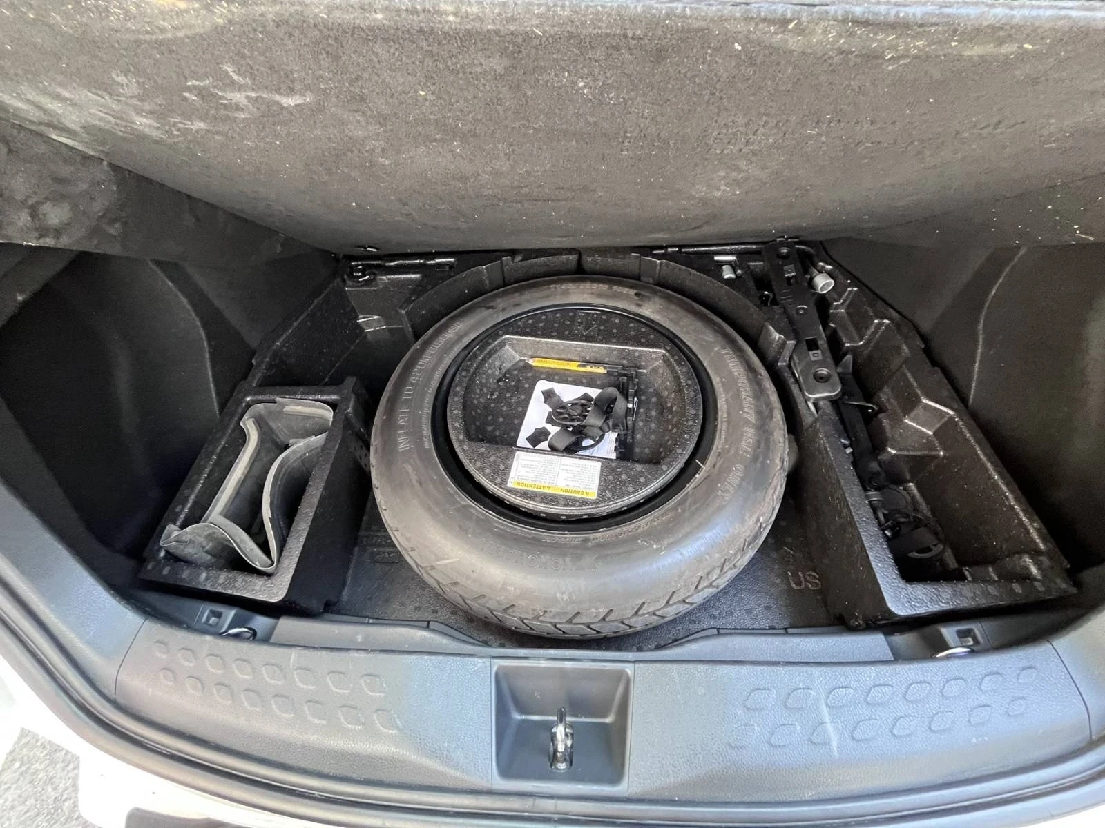 Toyota C-HR 2.0 бензин, снимка 16 - Автомобили и джипове - 55411712