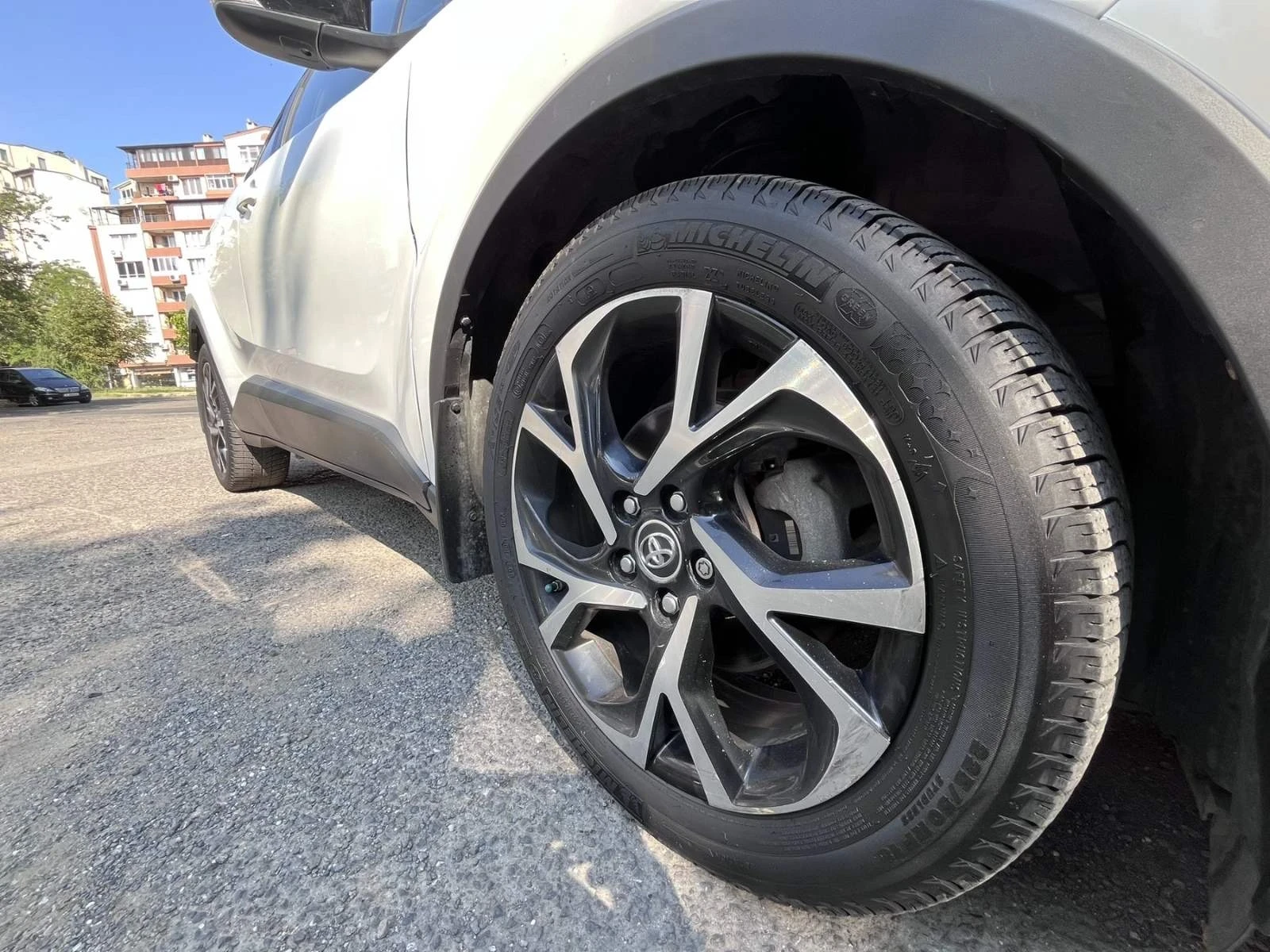 Toyota C-HR 2.0 бензин, снимка 17 - Автомобили и джипове - 55411712