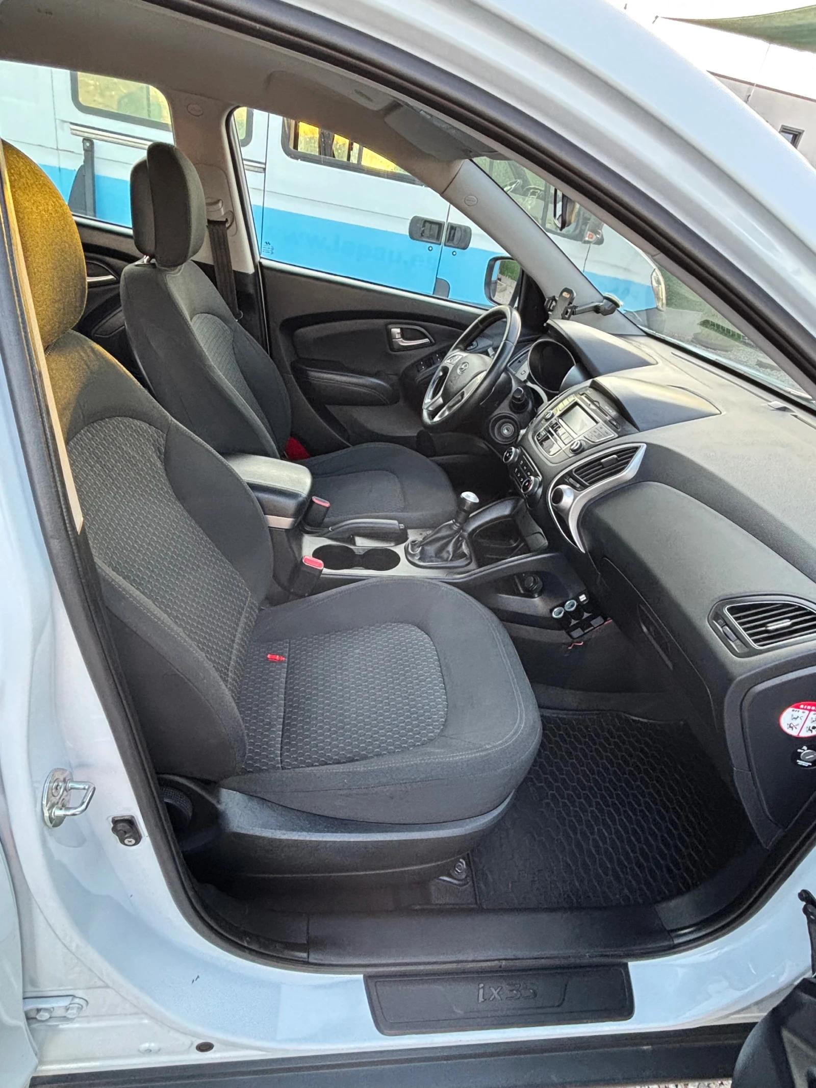 Hyundai IX35 2.0 бензин+ газ, снимка 7 - Автомобили и джипове - 55768347