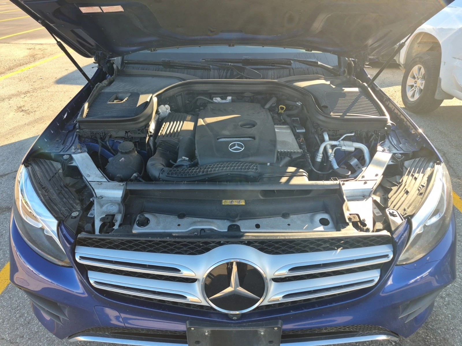 Mercedes-Benz GLC 300 * АВТОКРЕДИТ * ГЛАВНО ПРЕДСТАВИТЕЛСТВО, снимка 15 - Автомобили и джипове - 55900877