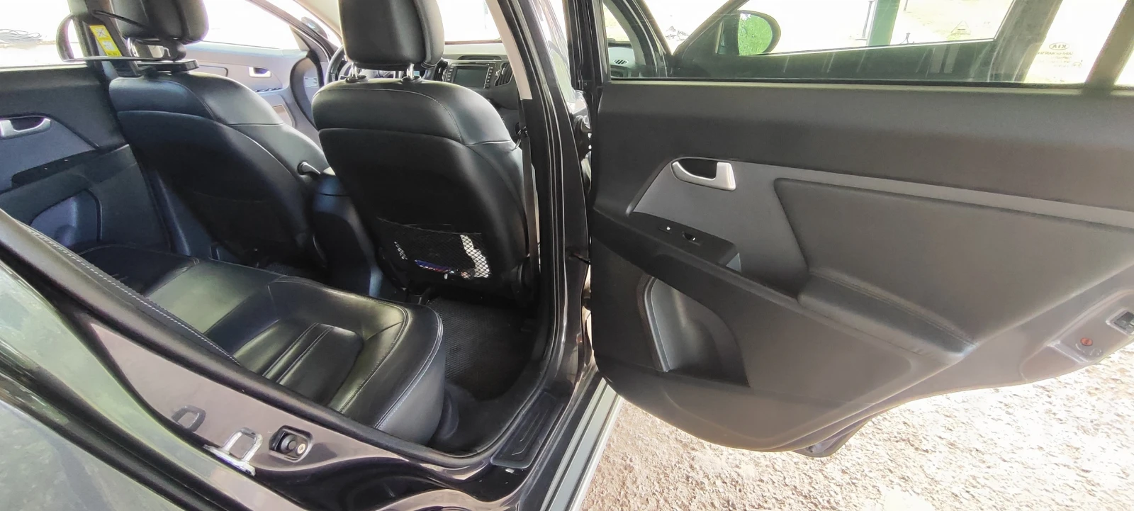 Kia Sportage, снимка 14 - Автомобили и джипове - 56185131