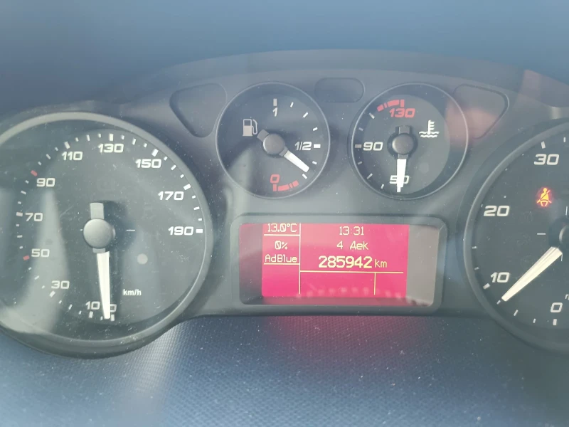 Iveco Daily 3.0 180 к.с. , 10 палетен, снимка 9 - Бусове и автобуси - 52824481