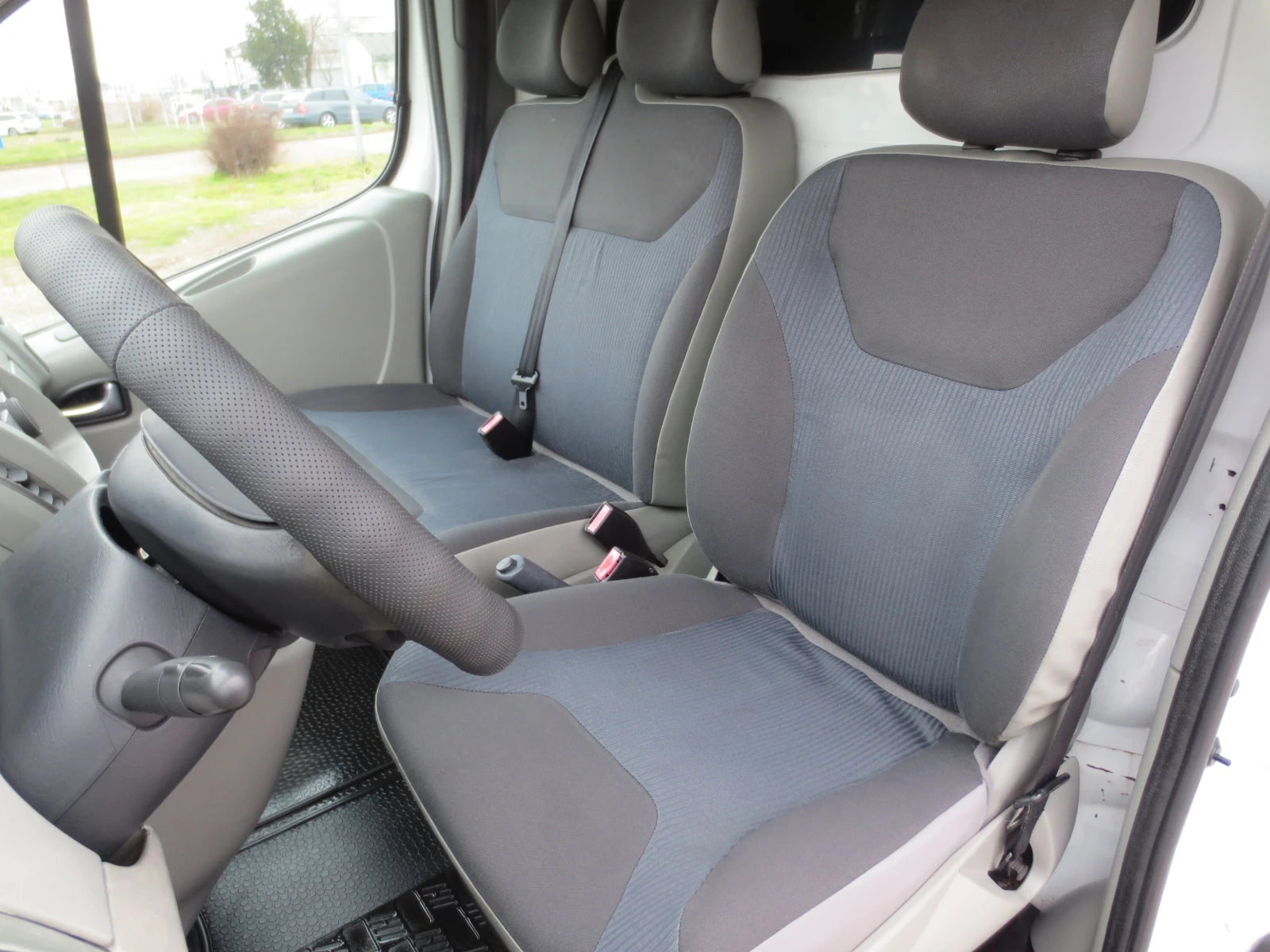 Renault Trafic 2.0 DCI - изображение 10