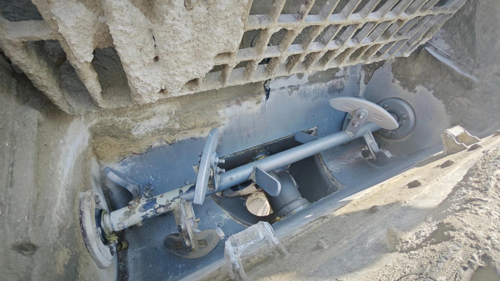   Astra 8448 32.  28. | Mobile.bg   12