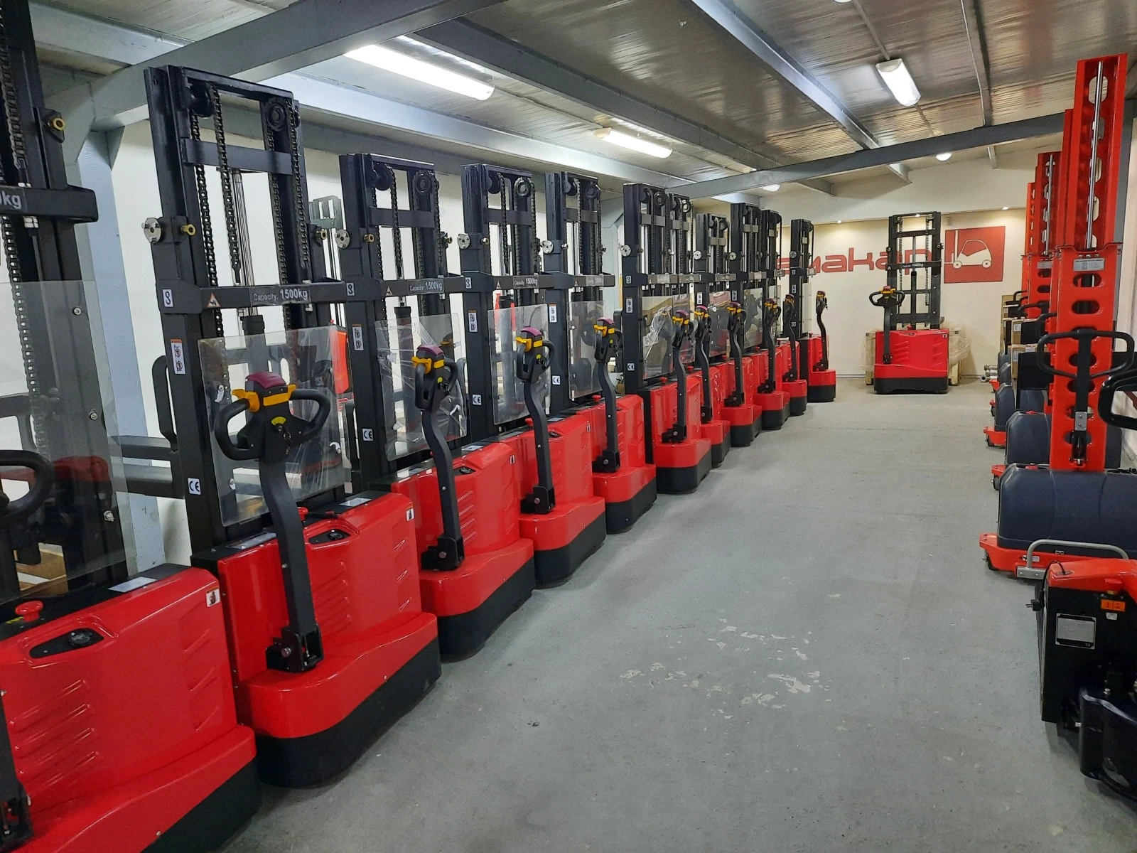  Atlet  | Mobile.bg   6