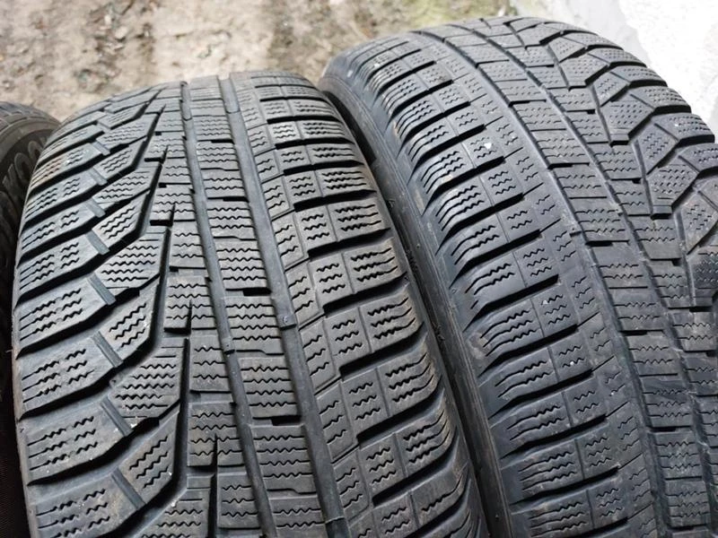 Гуми Зимни 225/60R17, снимка 3 - Гуми и джанти - 35981483