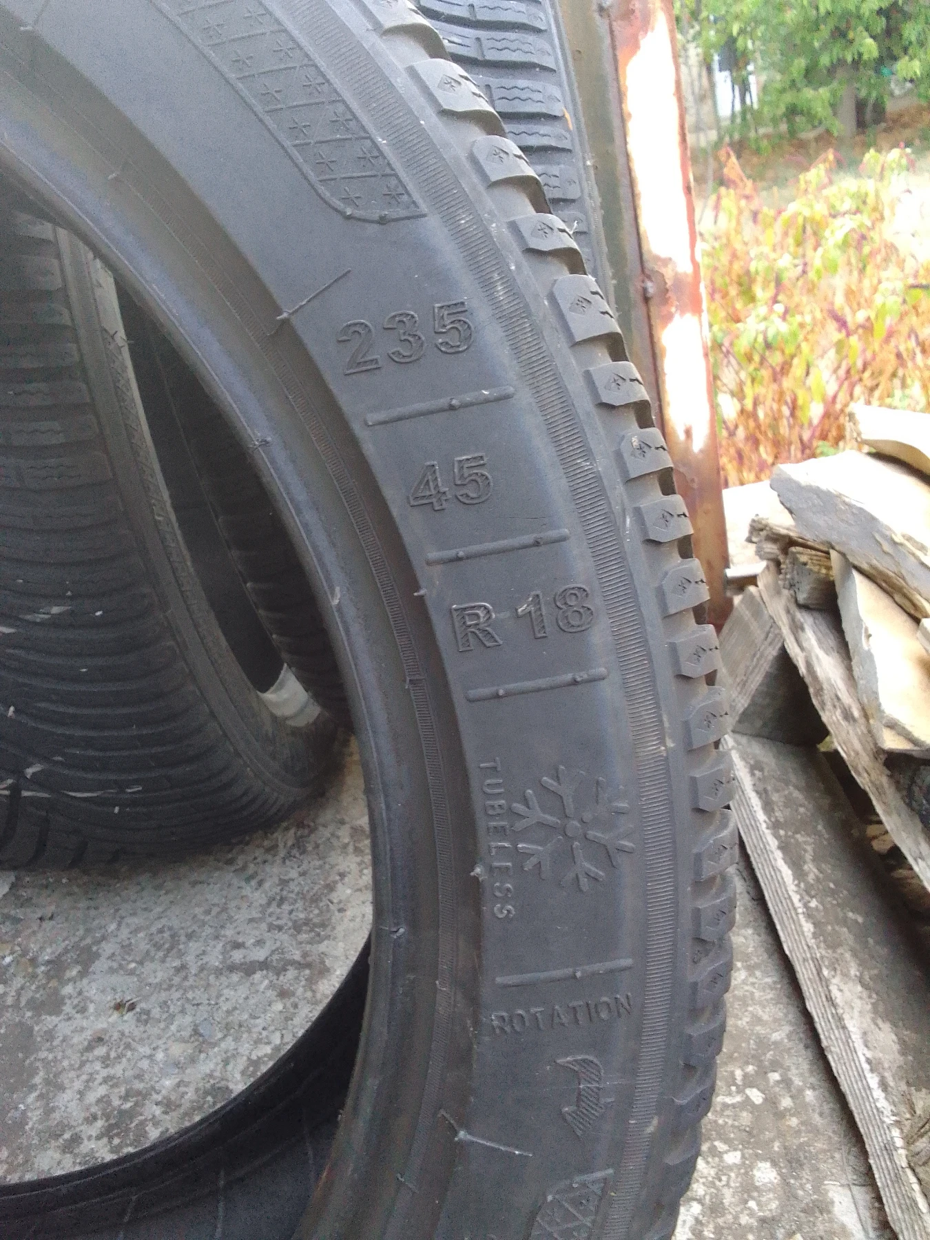  235/45R18 | Mobile.bg   4