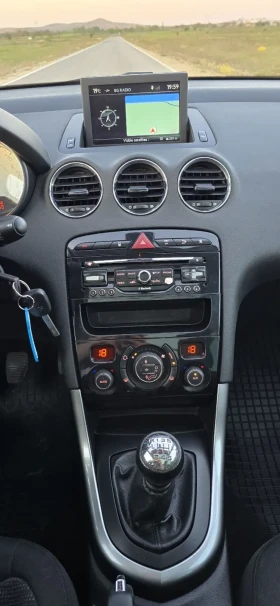 Peugeot 308 1.6 eHDI, снимка 12
