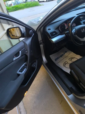Honda Accord Elegance 2.0 бензин, 156к.с., снимка 11