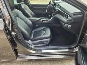 Toyota Camry 56000.km, снимка 15