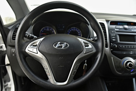 Hyundai I20 1.4i, снимка 10 - Автомобили и джипове - 44797027