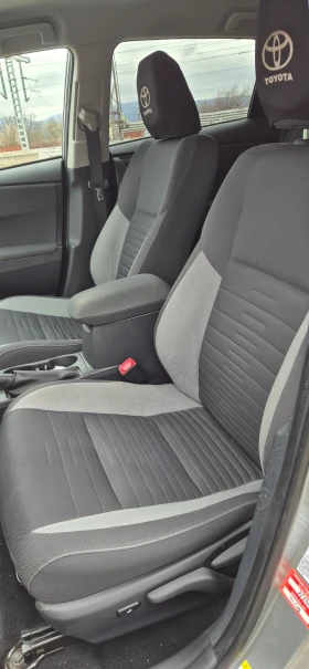 Toyota Auris D-4T - 11505 € / 22501.82 лв. - 92188086 10
