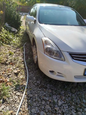 Nissan Altima - 4000 € / 7823.32 лв. - 94302193 8