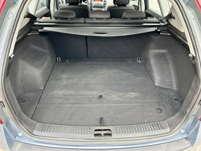 Kia Ceed 1.6i 16V, снимка 15 - Автомобили и джипове - 52696159