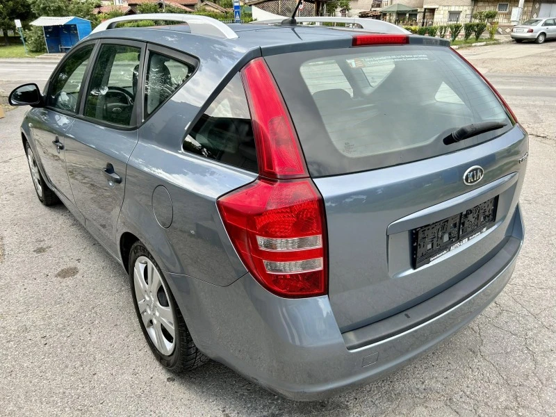 Kia Ceed 1.6i 16V, снимка 3 - Автомобили и джипове - 52696159