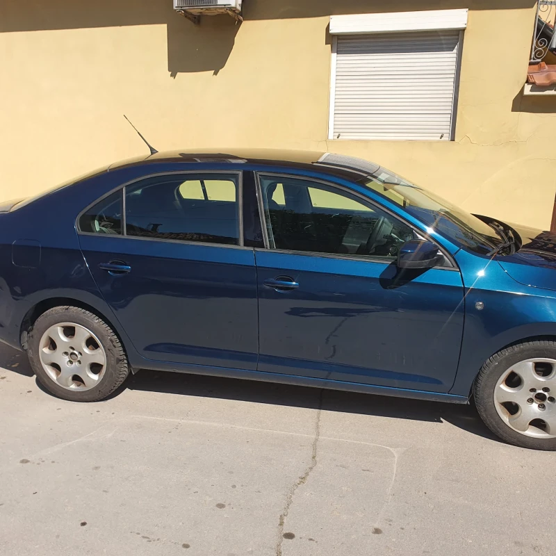 Skoda Rapid 1.2 / 4 цилиндъра, снимка 3 - Автомобили и джипове - 47343120