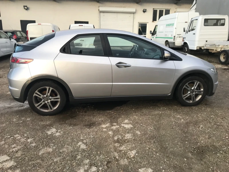 Honda Civic, снимка 8 - Автомобили и джипове - 48283567