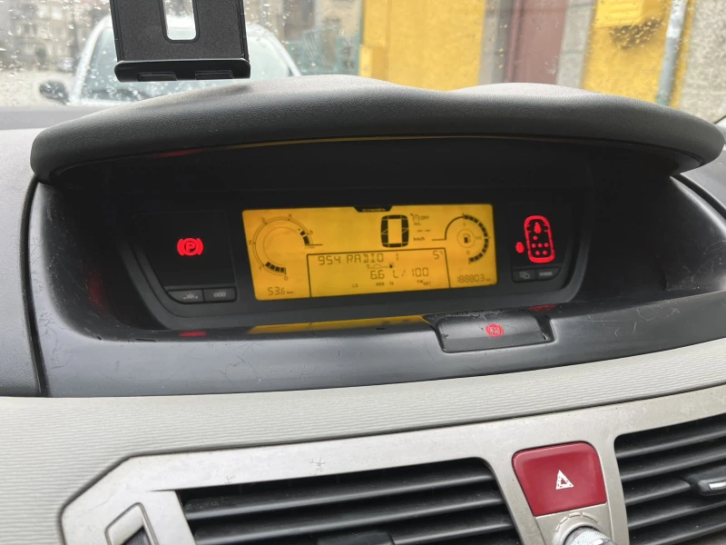 Citroen C4 Picasso, снимка 11 - Автомобили и джипове - 48376212