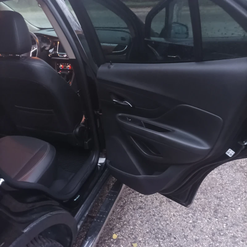 Opel Mokka X, снимка 11 - Автомобили и джипове - 48545831