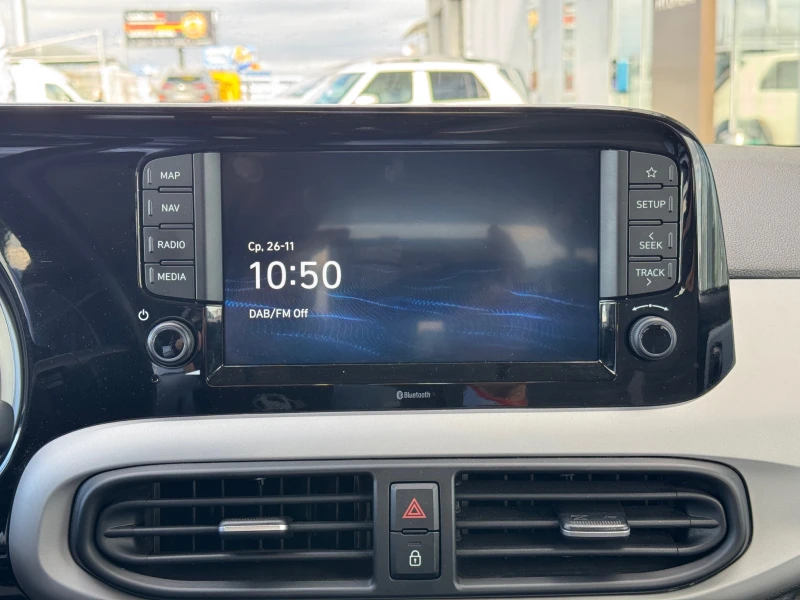 Hyundai I10 Premium, снимка 13 - Автомобили и джипове - 52549667