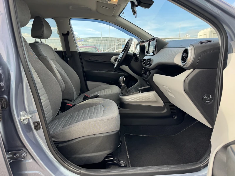 Hyundai I10 Premium, снимка 17 - Автомобили и джипове - 52549667