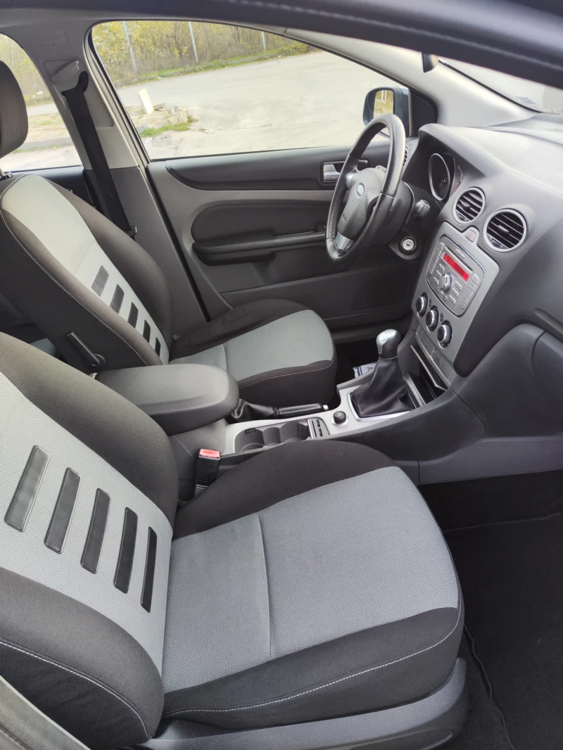Ford Focus 1.6 TDCI, снимка 3 - Автомобили и джипове - 52553215