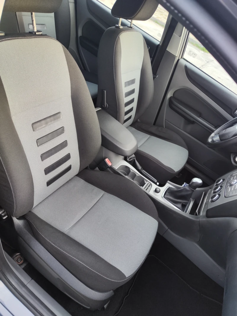 Ford Focus 1.6 TDCI, снимка 5 - Автомобили и джипове - 52553215