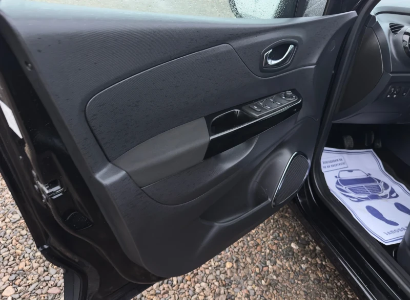 Renault Captur 1, 5 Dci / KAYLES-Go /НАВИГАЦИЯ / КАМЕРА, снимка 11 - Автомобили и джипове - 53128324