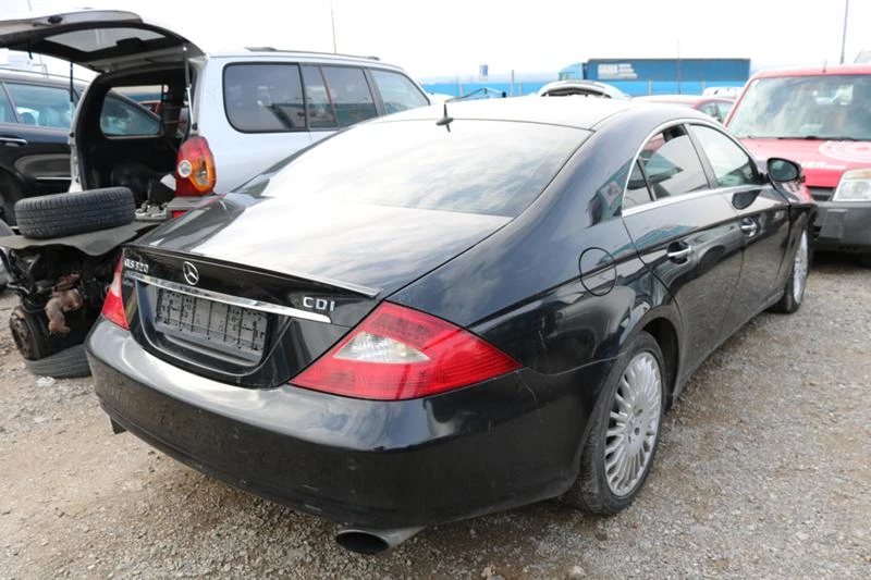 Mercedes-Benz CLS 320, снимка 4 - Автомобили и джипове - 28220702