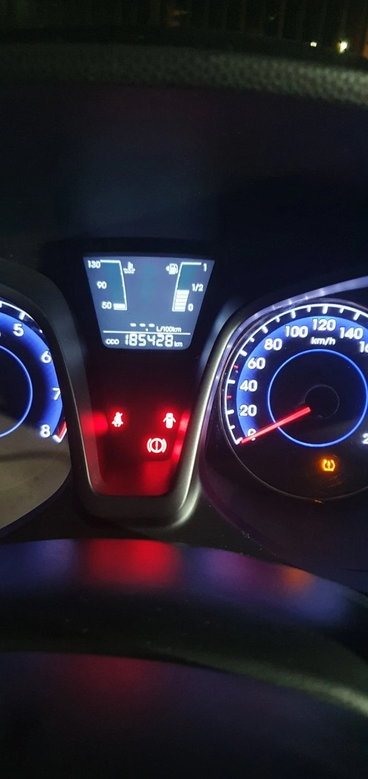 Hyundai I20 1.4i, снимка 15 - Автомобили и джипове - 44797027