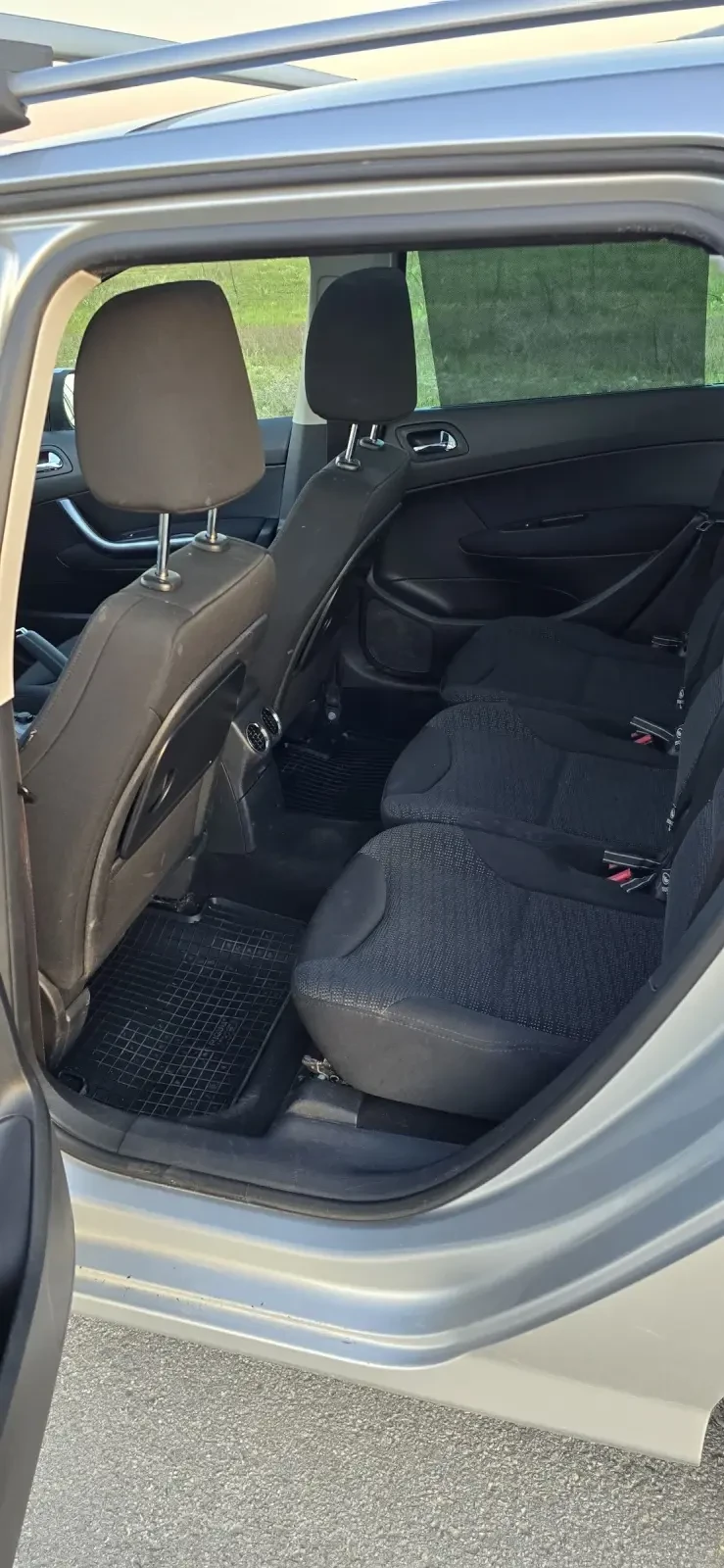 Peugeot 308 1.6 eHDI, снимка 8 - Автомобили и джипове - 54307885