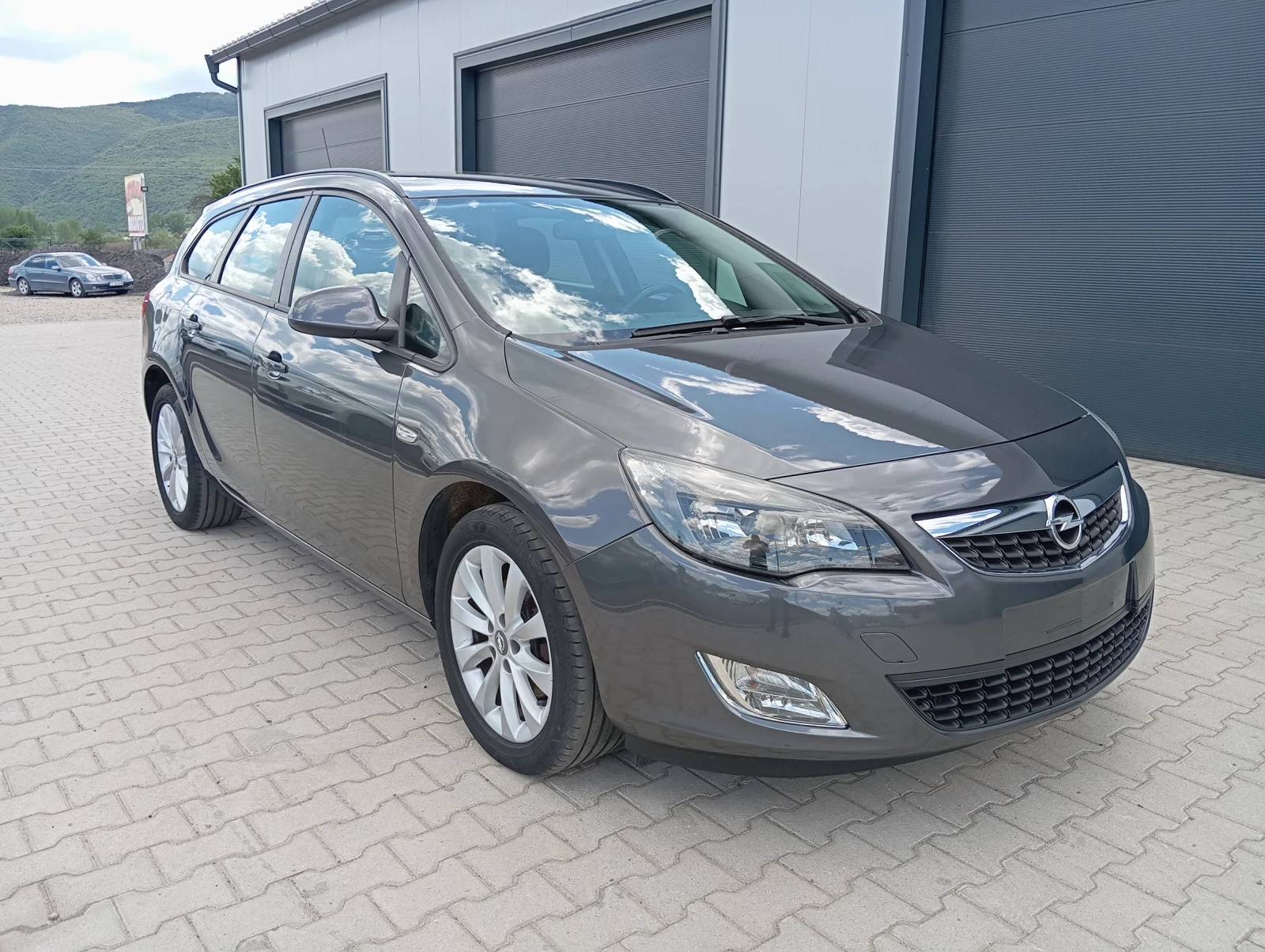 Opel Astra ЛИЗИНГ , снимка 1