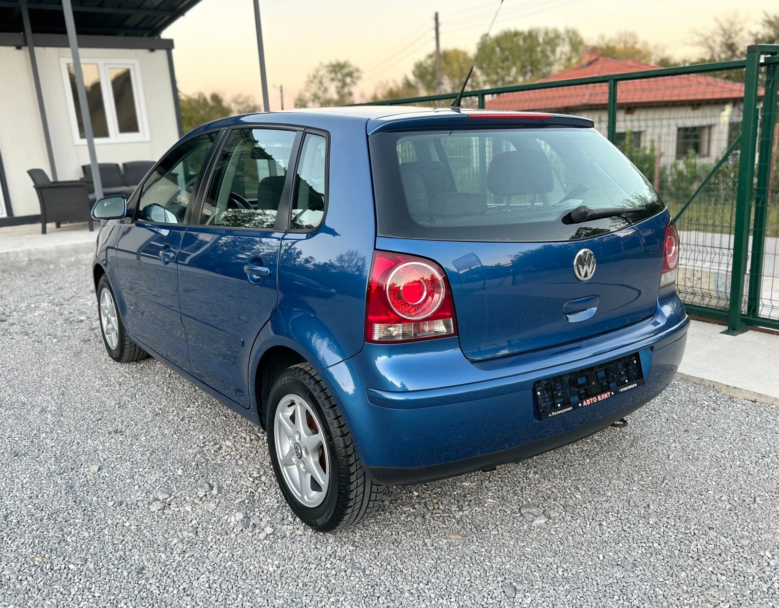 VW Polo 1.4TDI 70кс КЛИМАТРОНИК - изображение 4