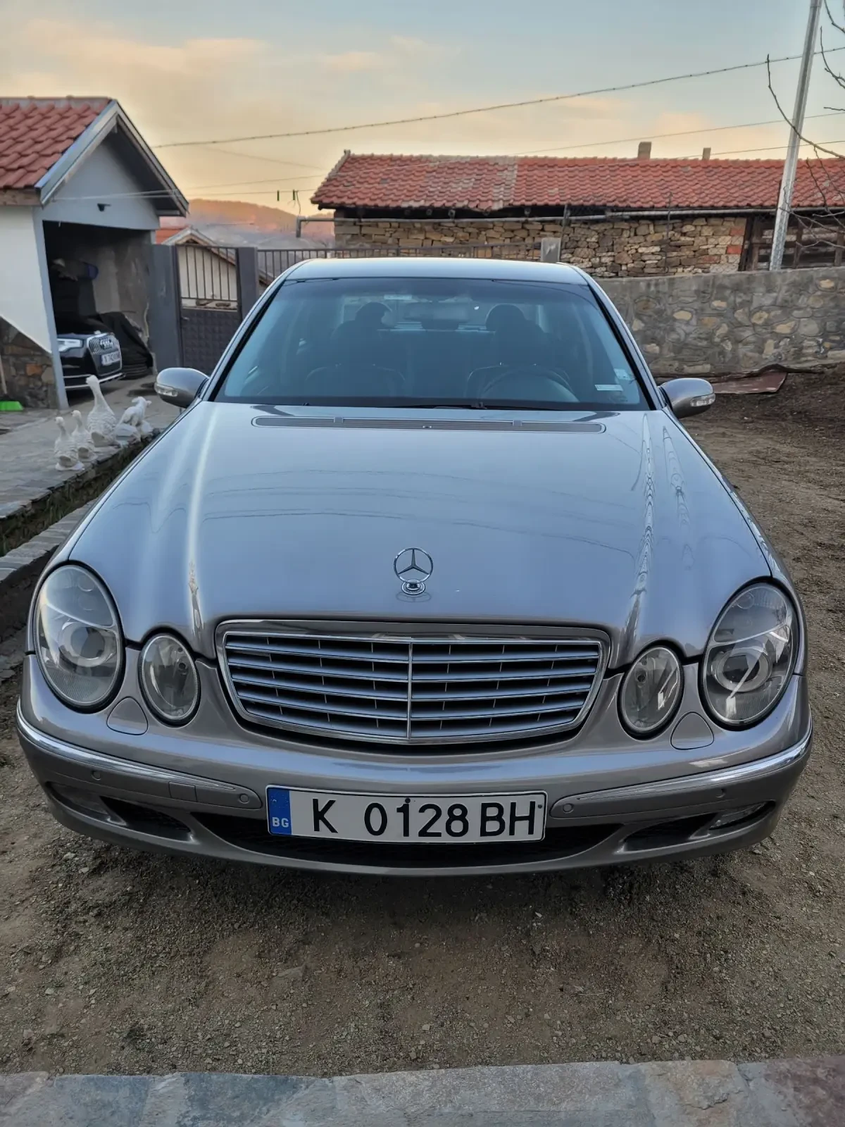 Mercedes-Benz E 220  - изображение 3