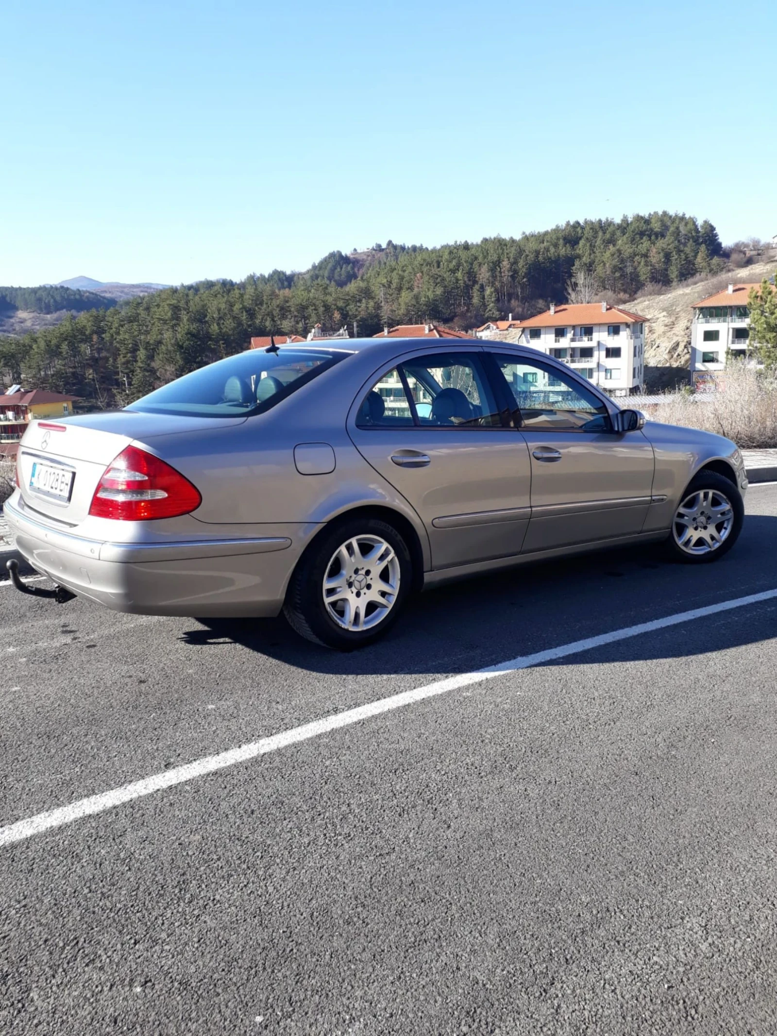 Mercedes-Benz E 220  - изображение 9