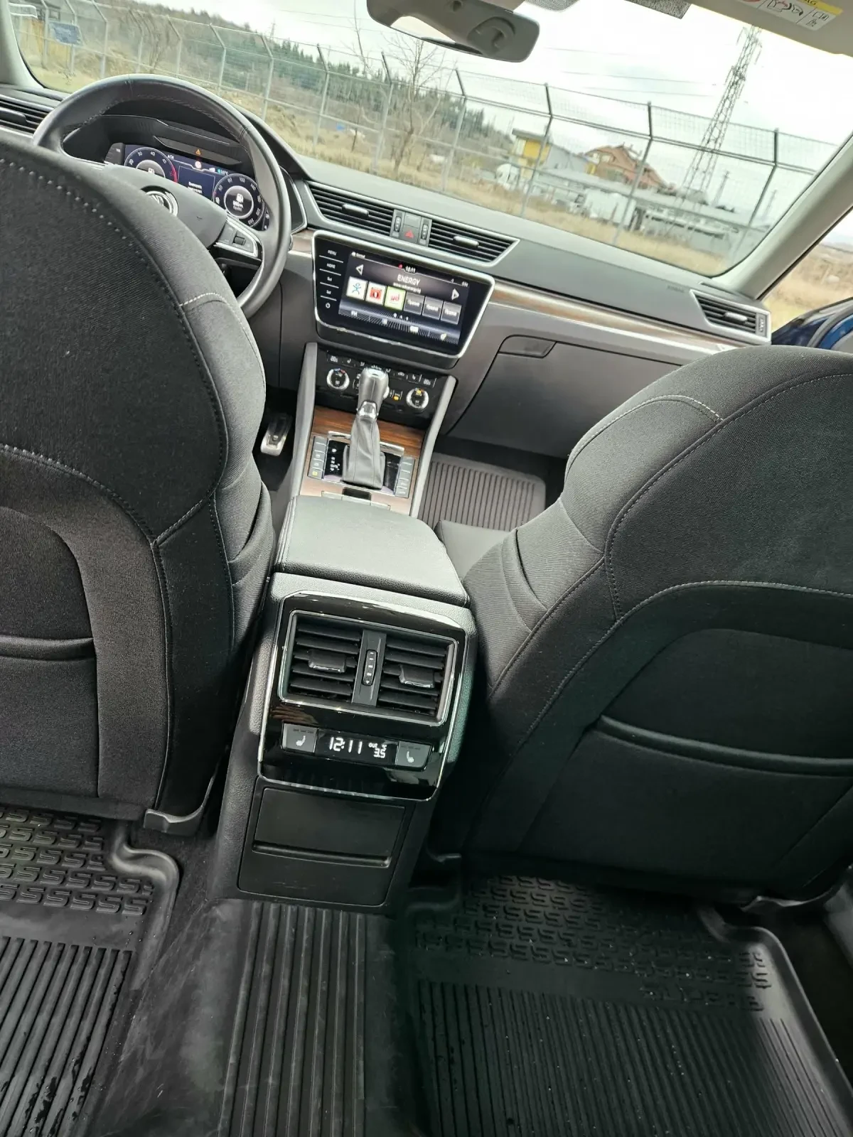 Skoda Superb Scout Canton/ACC/Webasto | Mobile.bg � ����������� 15