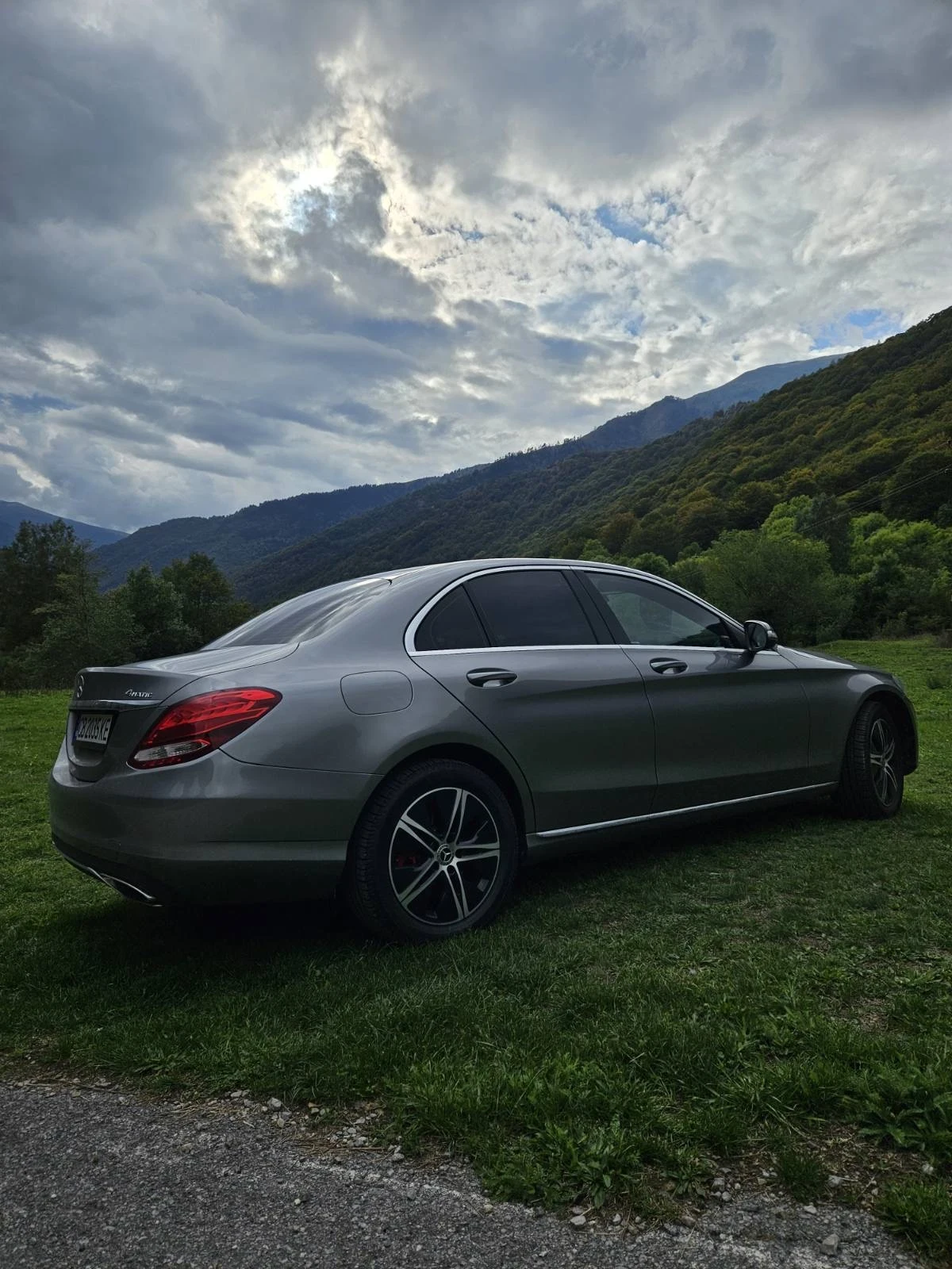 Mercedes-Benz C 300 2.0 турбо - изображение 2