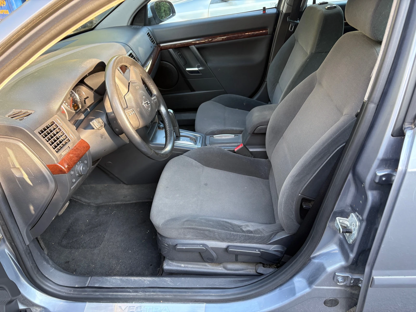 Opel Vectra 2.2 - изображение 8