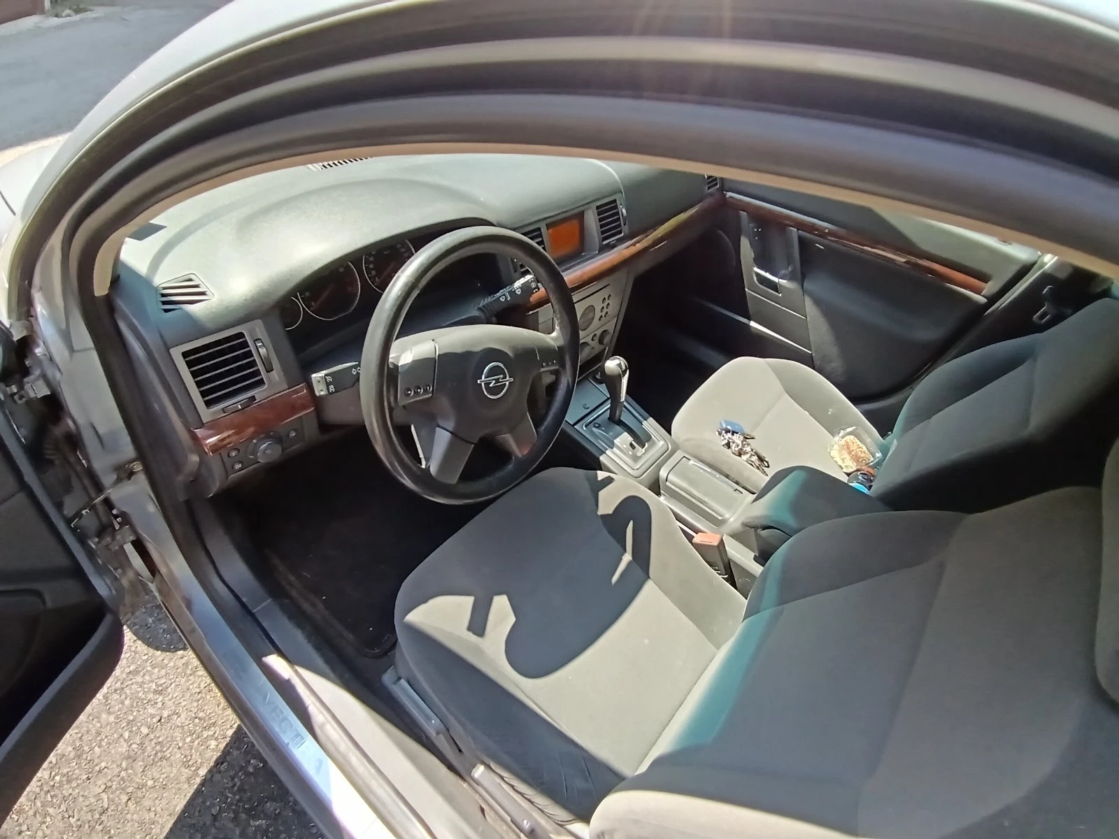Opel Vectra 2.2 - изображение 6