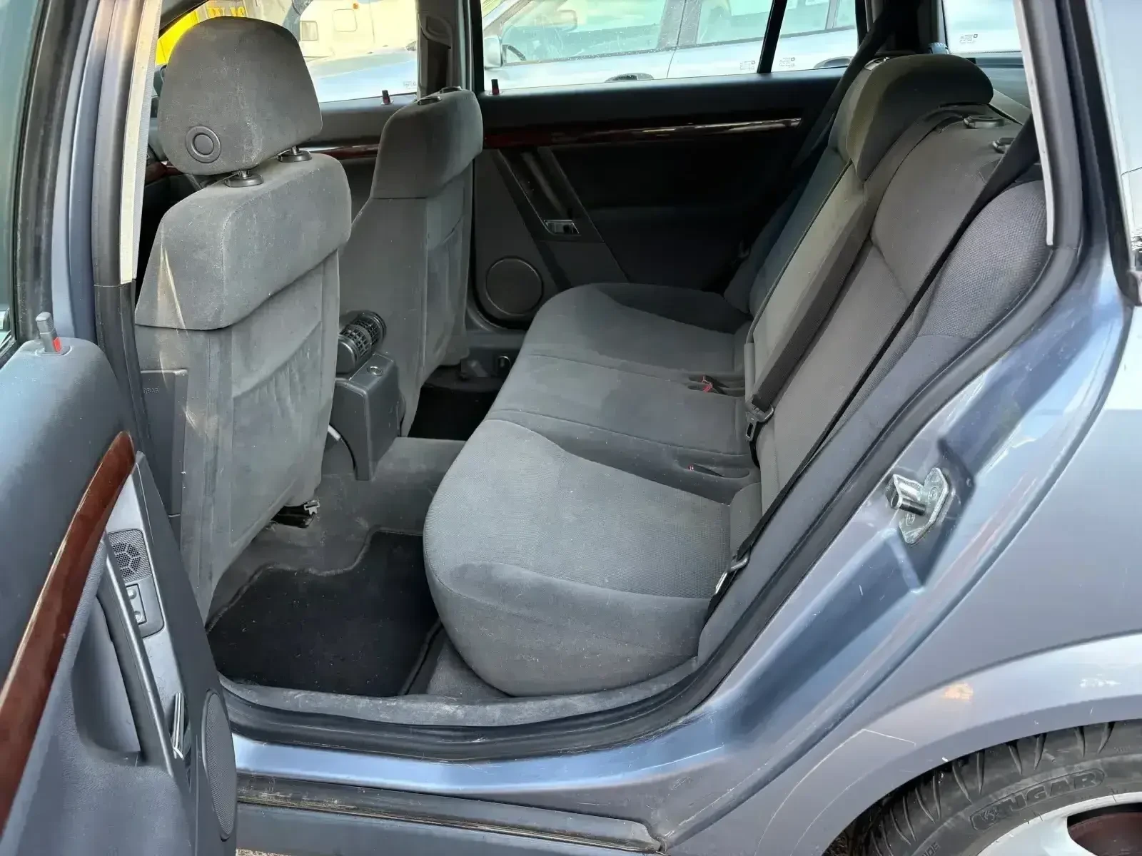 Opel Vectra 2.2 - изображение 9