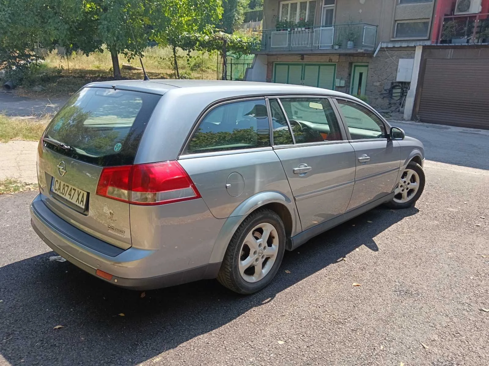 Opel Vectra 2.2 - изображение 4