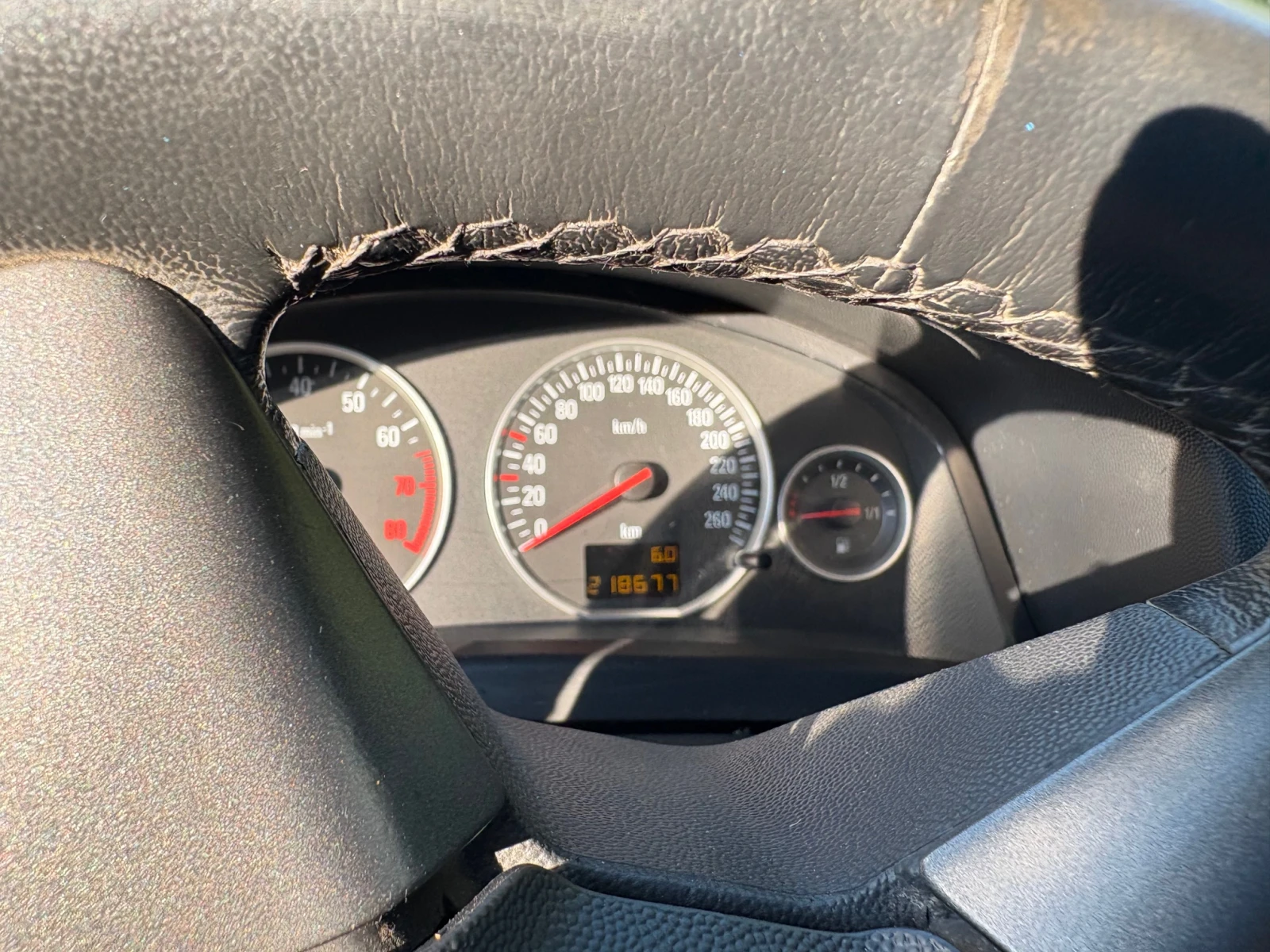 Opel Vectra 2.2 - изображение 7
