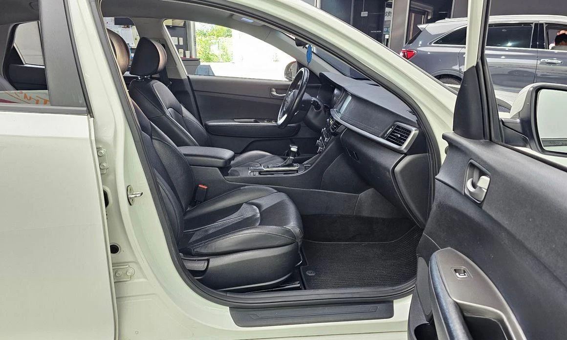 Kia K5 | Mobile.bg   11