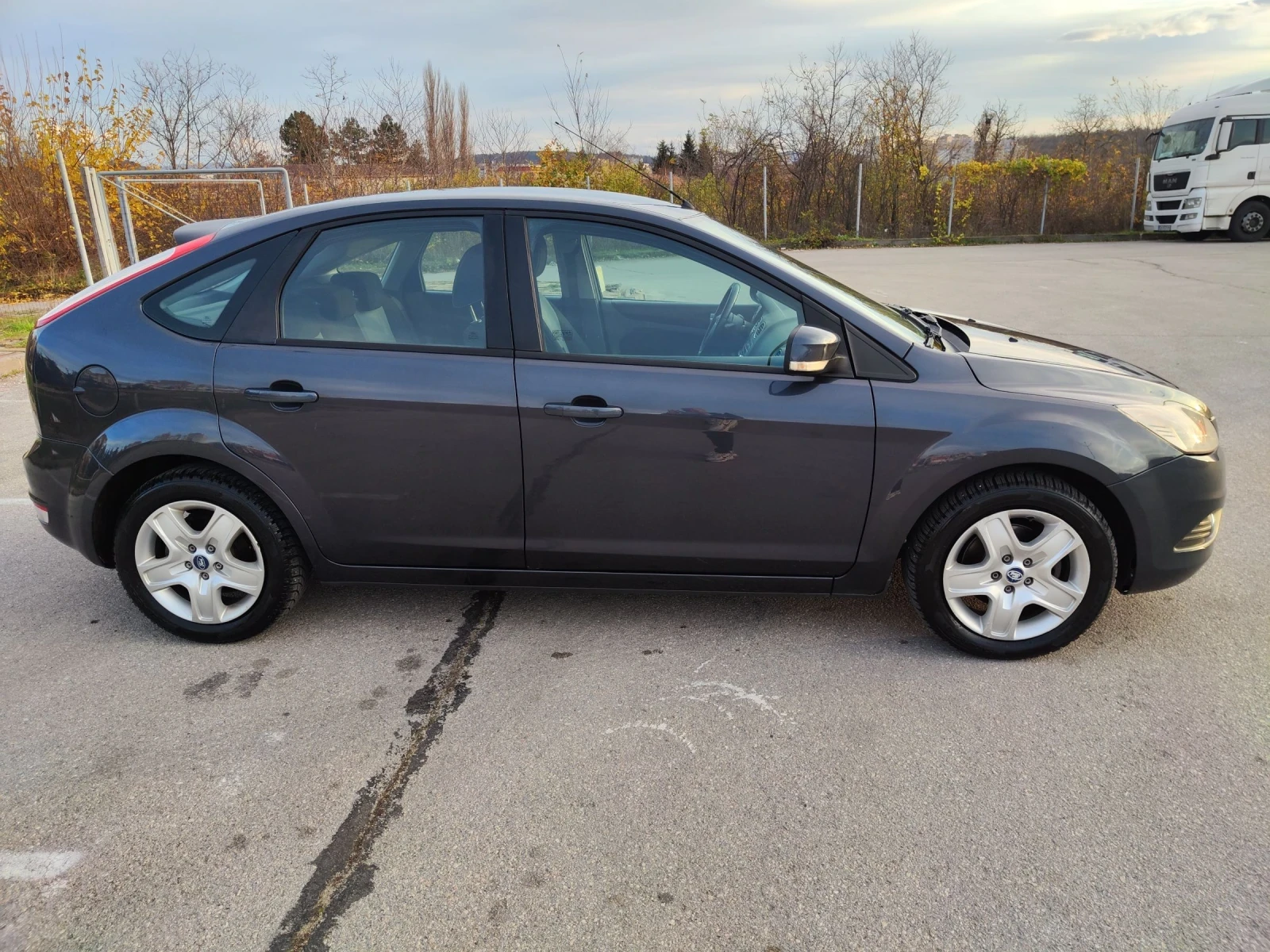Ford Focus 1.6 TDCI - изображение 9