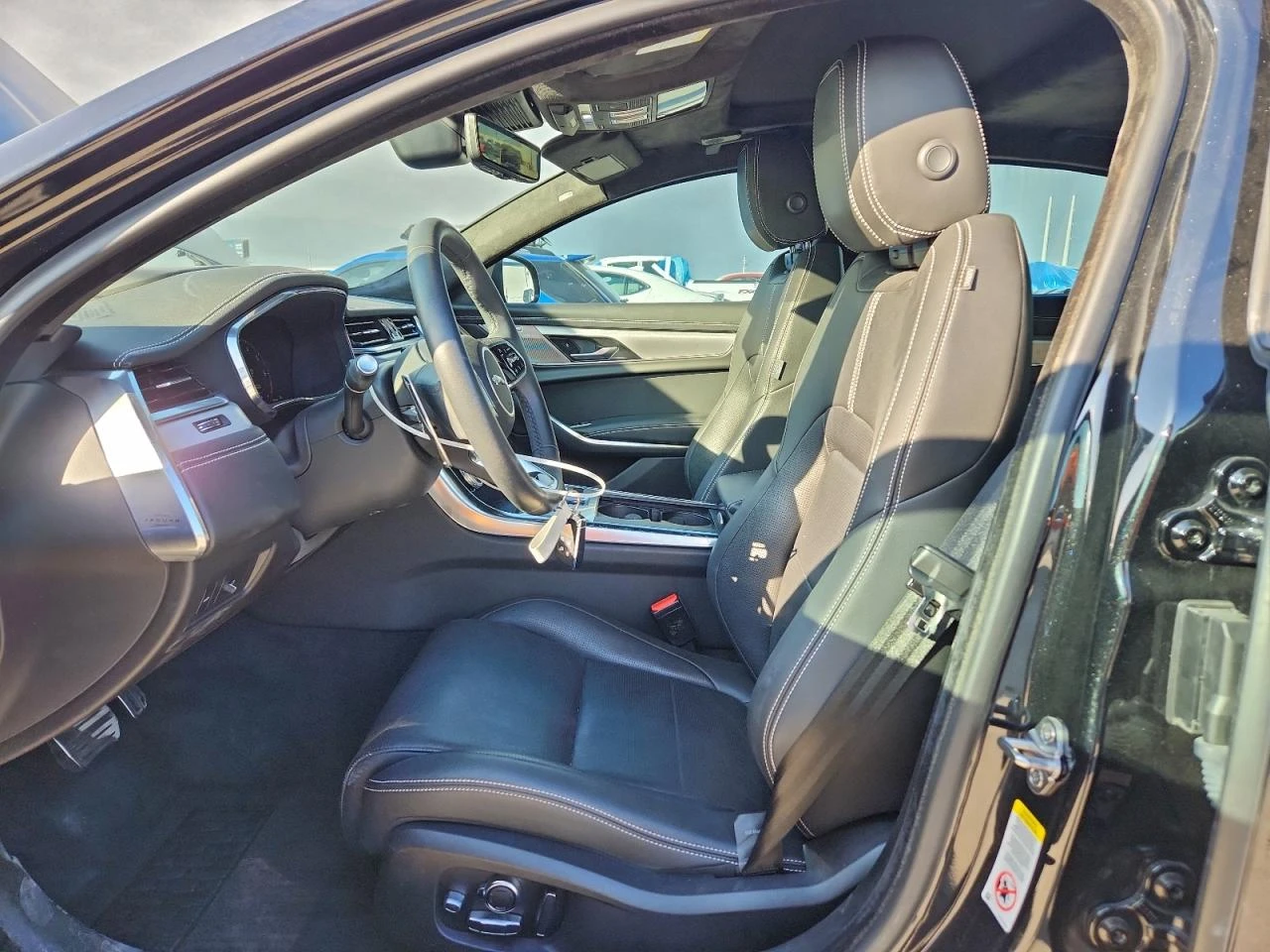 Jaguar Xf DIGITAL* KEYLESS* КЛИП НА МОТОРА* PREMIUM AUDIO - изображение 7