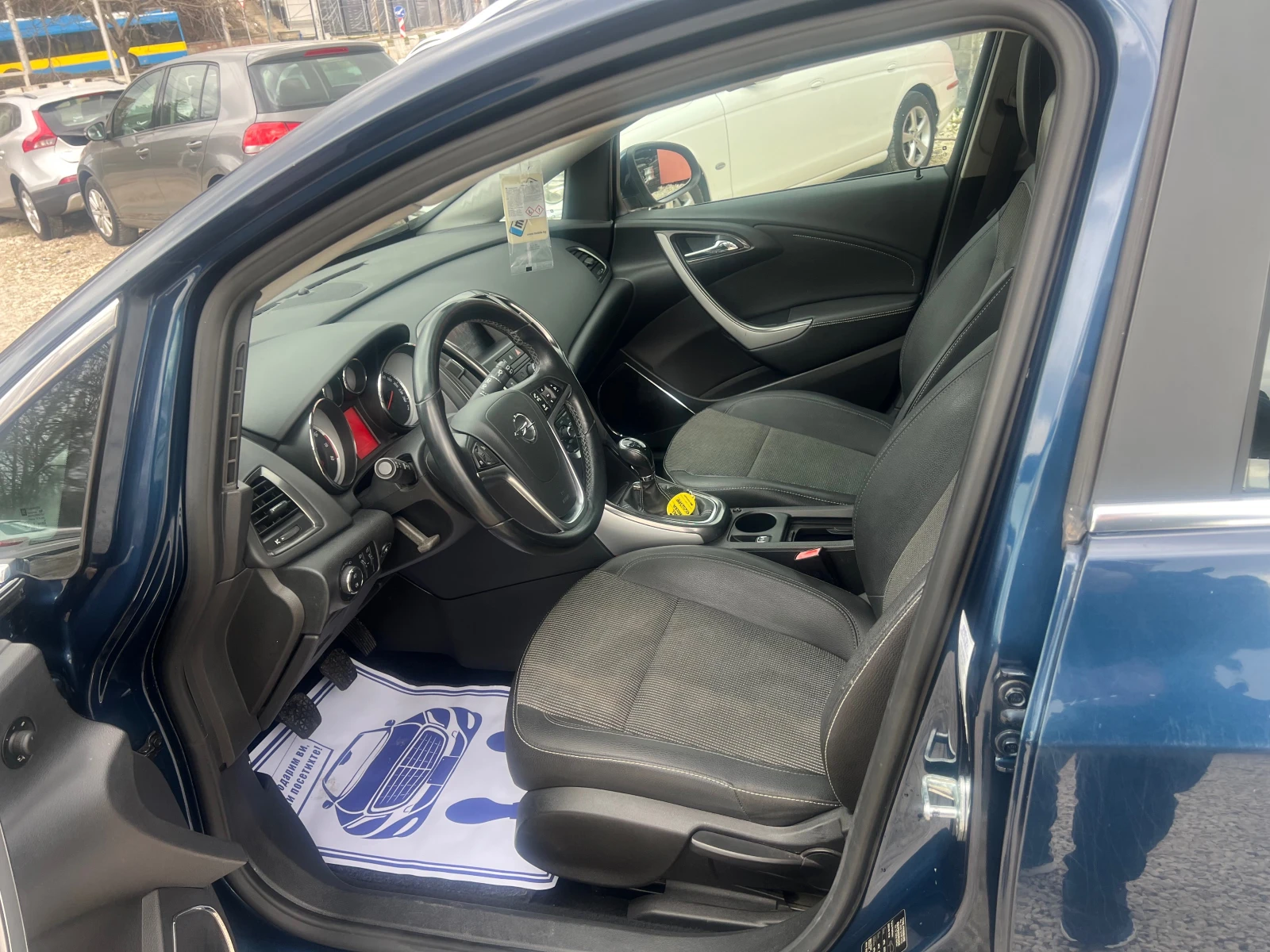 Opel Astra 1, 4 GPL 140к.с, снимка 10 - Автомобили и джипове - 53902782