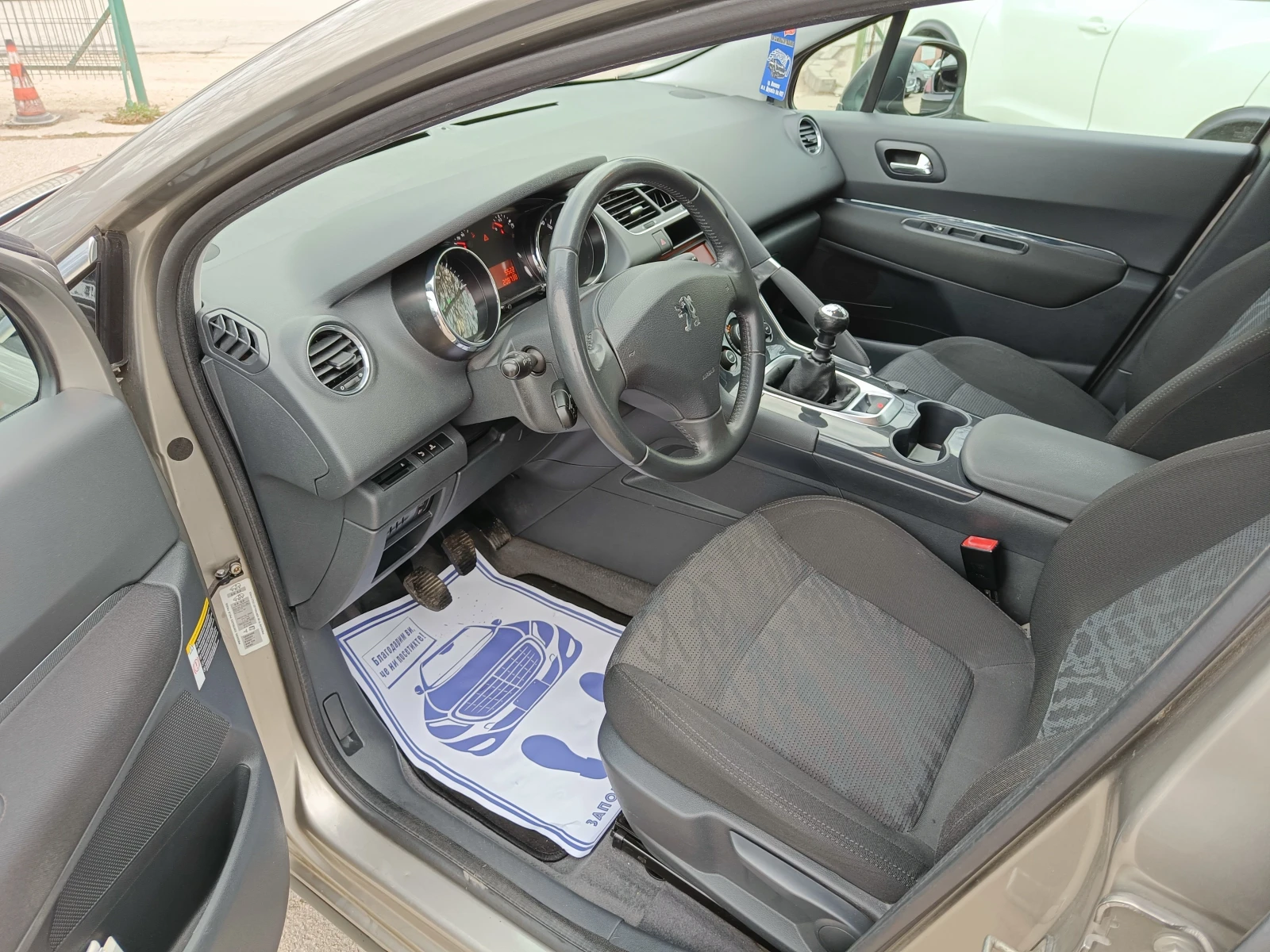 Peugeot 3008 1.6 HDI BARTER 109, снимка 9 - Автомобили и джипове - 53964508