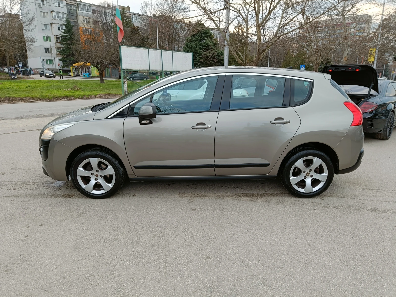 Peugeot 3008 1.6 HDI BARTER 109, снимка 8 - Автомобили и джипове - 53964508